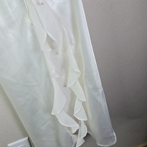 Oscar de la Renta  Chemise Ruffle Details At Neckline Size XL NwOT. - Picture 4 of 9